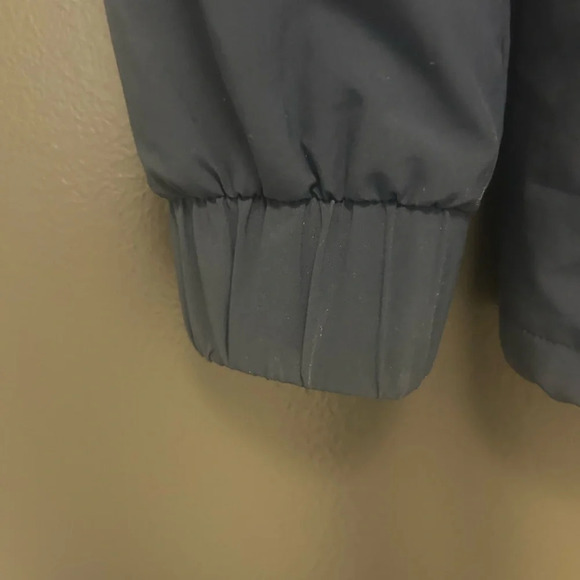 Lacoste sport women’s  jacket size 36 (M) mint near new condition - Picture 5 of 5